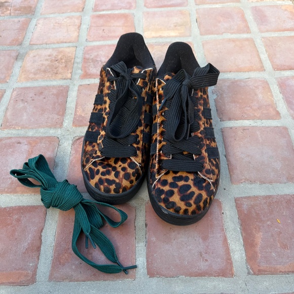Adidas Campus 00s Leopard Print Sneakers with Green and Black Laces - Picture 3 of 5